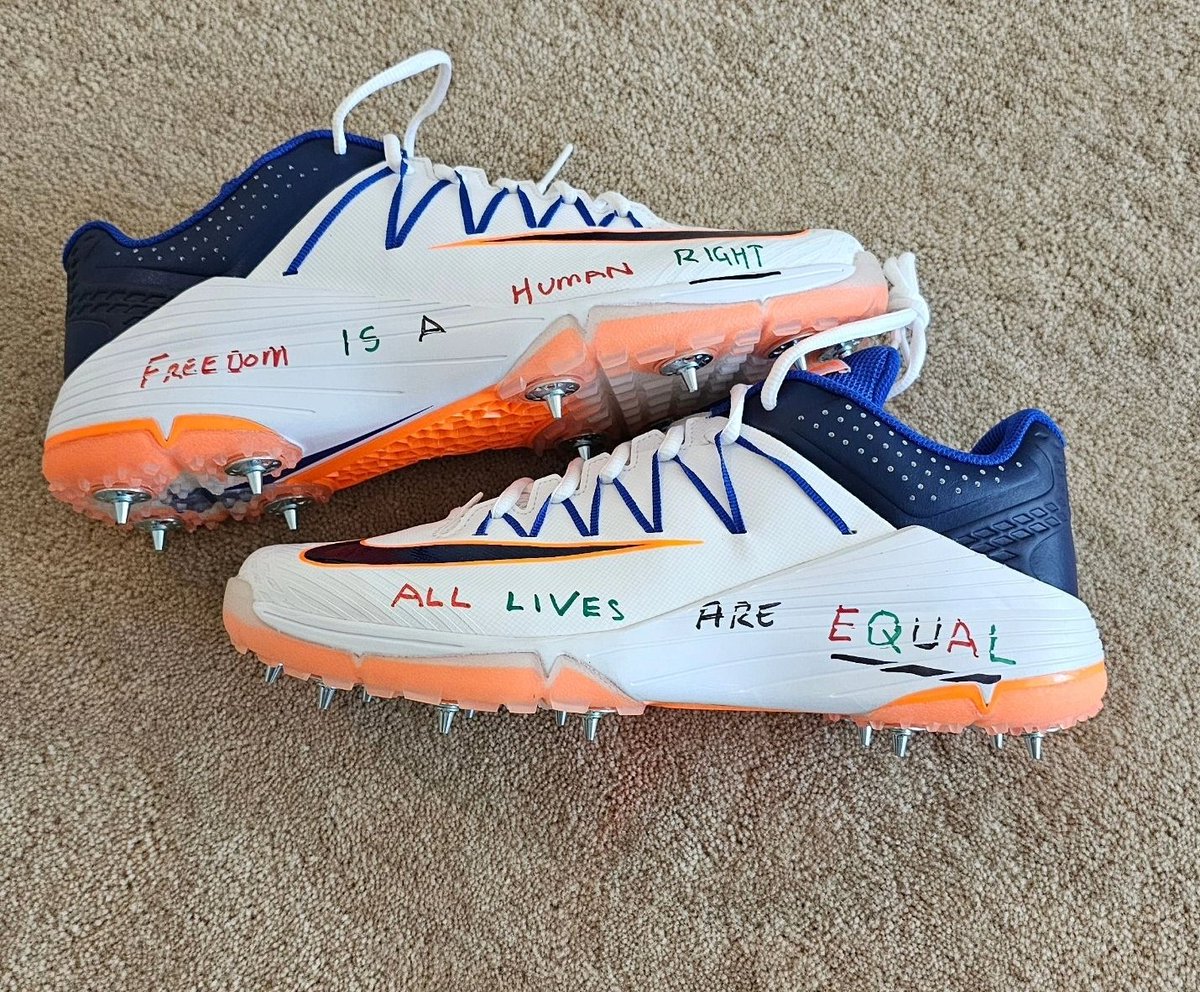 I would like the <a href="/ICC/">ICC</a>  to explain what exactly has <a href="/Uz_Khawaja/">Usman Khawaja</a> done wrong??

Why the double standards??

#AllLivesAreEqual #FreedomIsAHumanRight