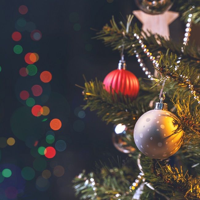 Merry Christmas! Let's cherish the holiday season with our loved ones and spread love and kindness to all. Wishing you a Merry Christmas and a happy holiday season! 🎄🎅🏼❤️