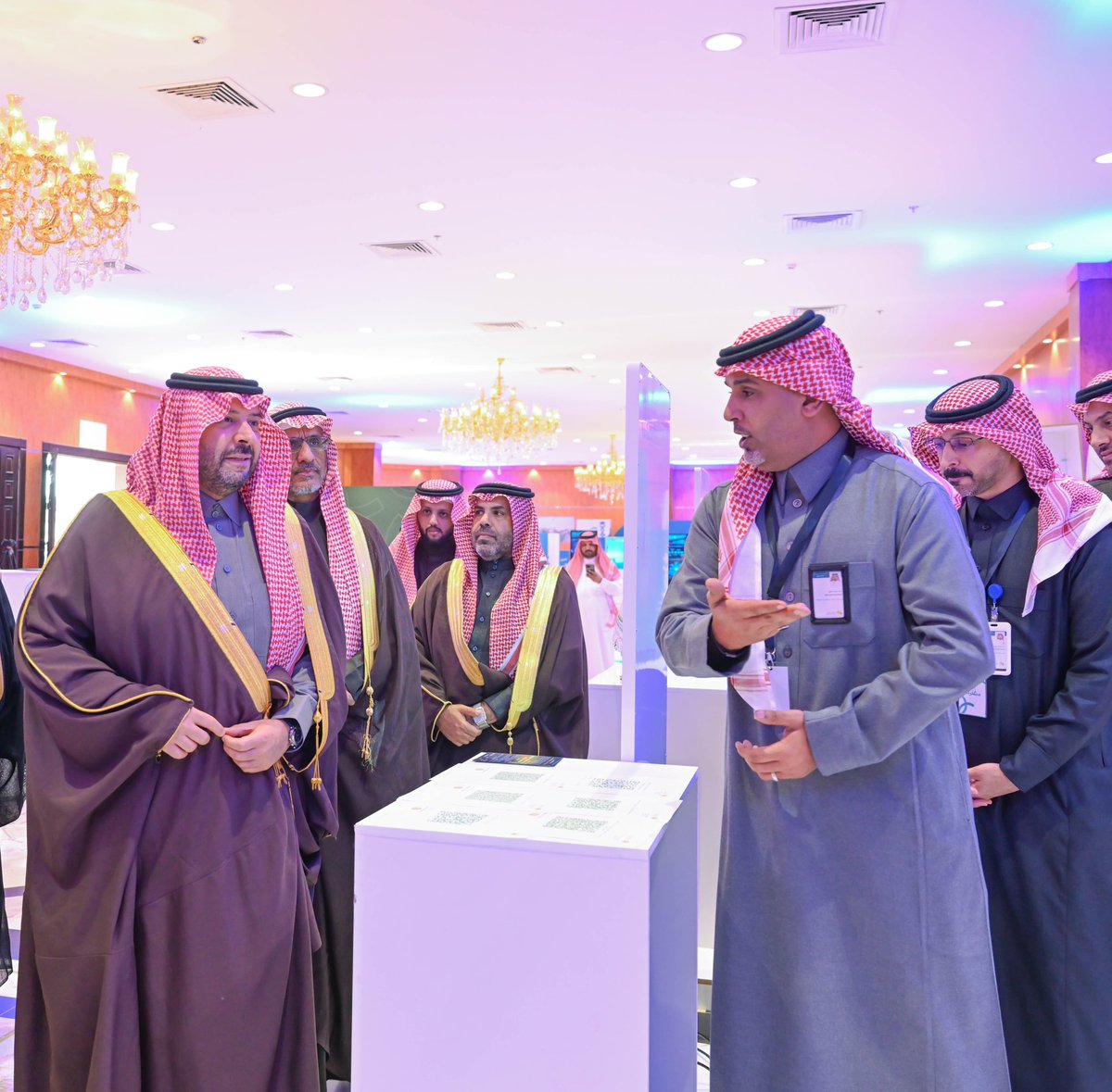 NorthborderSA's tweet image. سمو الأمير 
#فيصل_بن_خالد_بن_سلطان
 يرعى ملتقى القيادات الصحية بالحدود الشمالية &quot;من رؤية إلى واقع &quot; 

spa.gov.sa/N2019291