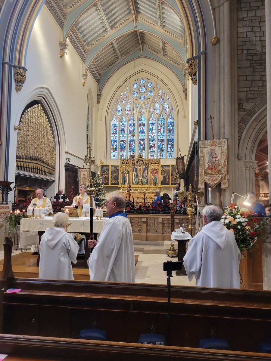 What a heartwarming Christmas service today at the enchanting St Mary Bathwick. May the serene echoes of this sacred gathering resonate with peace, prosperity, and unbridled happiness for everyone. 🎄 #ChristmasBlessings #StMaryBathwickChurch