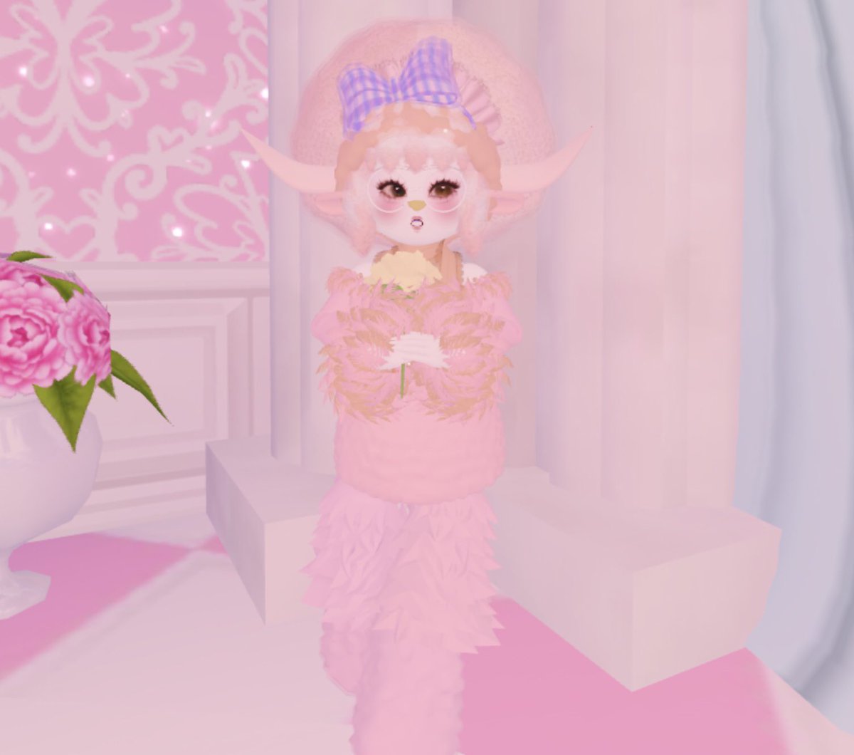 ichikaxs's tweet photo. @St4rxly My sweet piano
~~~
I redid it and I like this one better 🎀🤍 #rh #sanrio #royalehigh https://t.co/I4PYWImnPu