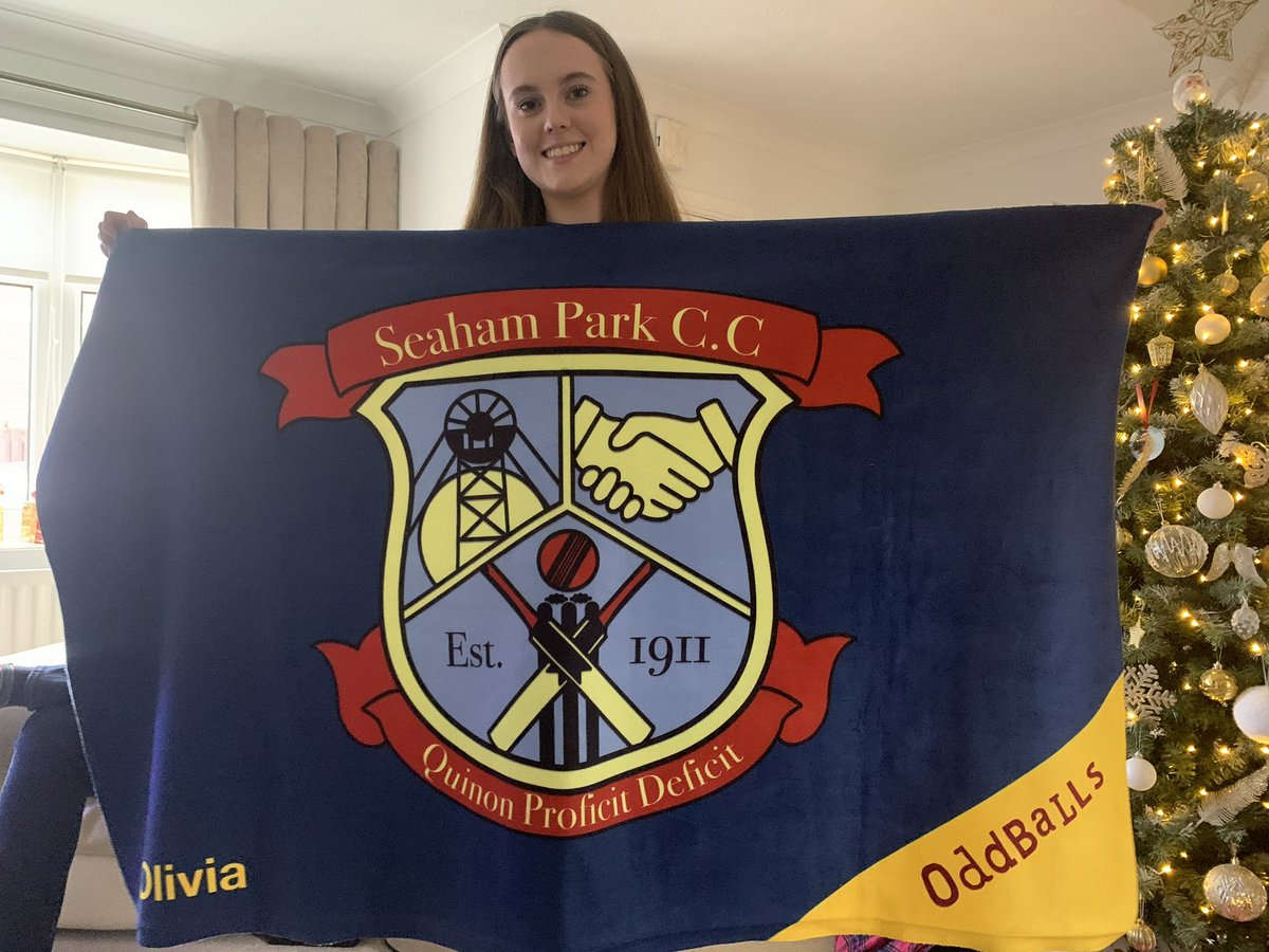keithrobbo1968's tweet photo. @myoddballs Seaham Park Cricket Club - badge designed by Oli. Have a great Christmas everyone. 🎄🎅🏏@SeahamParkCC @SPCCAllStars https://t.co/5xftcQKXuV