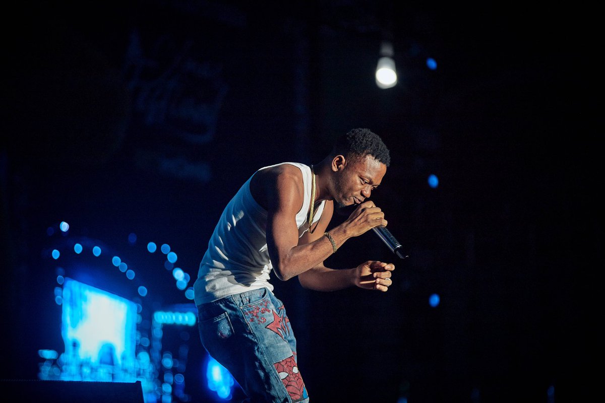 Sonic Le Rebelle (@kingarthur_fb) on Twitter photo Merry Christmas to all, may God fill everyone with love, peace and joy.
<a href="/XmassFest/">Xmass FEST</a> au Palais Des Sports de Yaoundé, it was amazing 📌
📸 : <a href="/douglasbind/">Douglas Bind kakak</a>
#TrapMboaGod
#Mista_Habaa
#TLC Merry Christmas to all, may God fill everyone with love, peace and joy.
<a href="/XmassFest/">Xmass FEST</a> au Palais Des Sports de Yaoundé, it was amazing 📌
📸 : <a href="/douglasbind/">Douglas Bind kakak</a>
#TrapMboaGod
#Mista_Habaa
#TLC