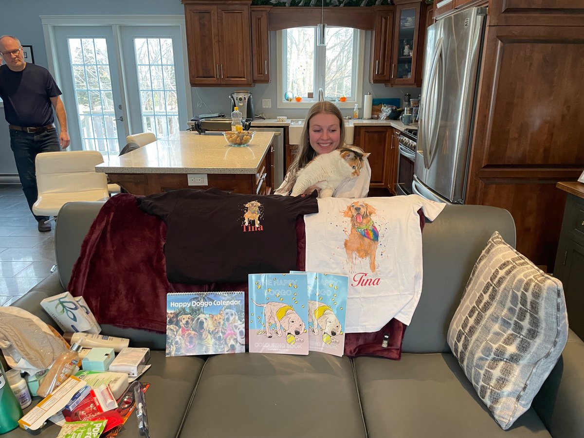 laurakpomeroy's tweet photo. @NiallHarbison Merry Christmas Niall and gang from Newfoundland Canada. I have a little piece of  you and the dogs, especially Tina with me today. Thank you for all you do! https://t.co/CTUUmYhOuO