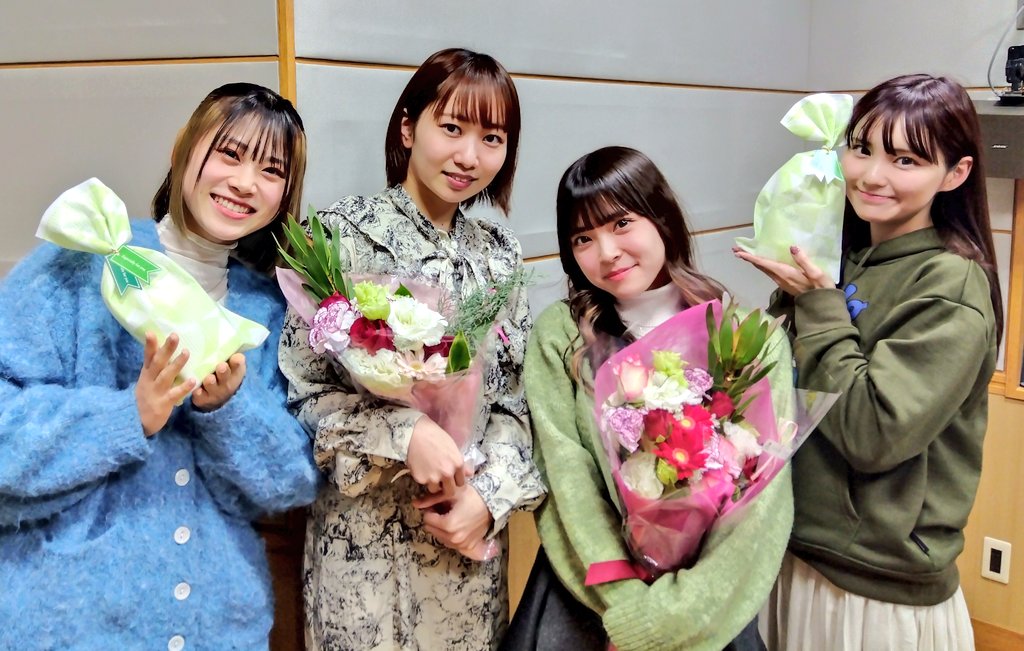 fm_makitune's tweet photo. その4
洸と愛梨そしてディレクターと私。今が１番良い番組が作れるという状態での2人の番組卒業なのでなんとも言えない気持ちになっていたけれど、今までにたくさんの喋り手さんと話させてもらってきた私の中で堀江洸、山本愛梨という喋り手は伝説の喋り手、伝説の相方に勝手に認定させてもらいます😊 https://t.co/GkOXGjeeJm