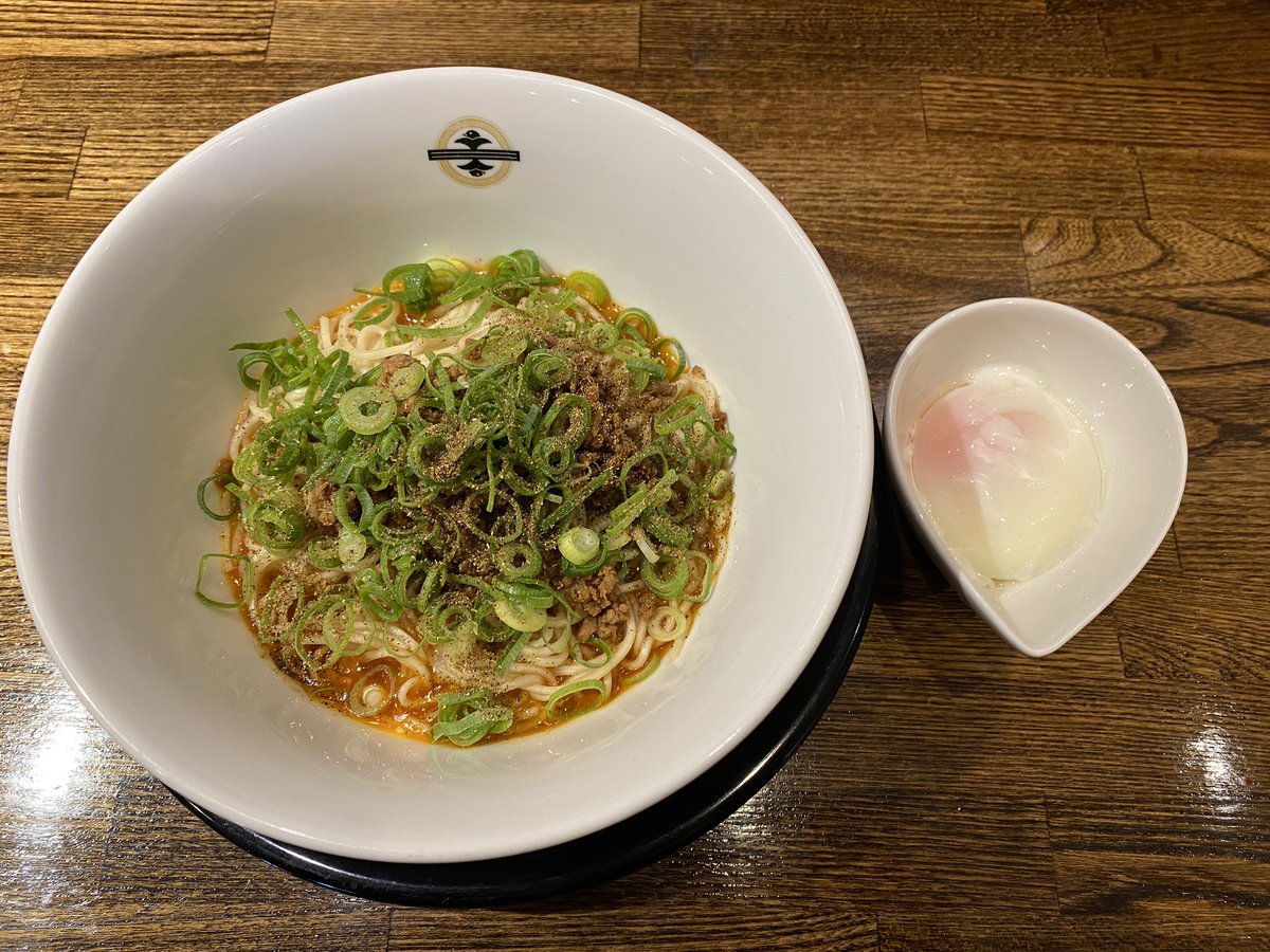らぁ麺しろがねスイス村店(安曇野市) 汁なし担担麺＋温玉LL