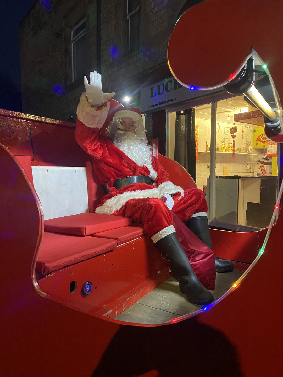 Mexborough1st's tweet photo. Wishing everyone a very Merry Christmas and a Happy,  Healthy &amp; Peaceful New Year from the #MexboroughFirst team! #doncasterisgreat #southyorkshire #ilovedn https://t.co/bCNq0tkxle