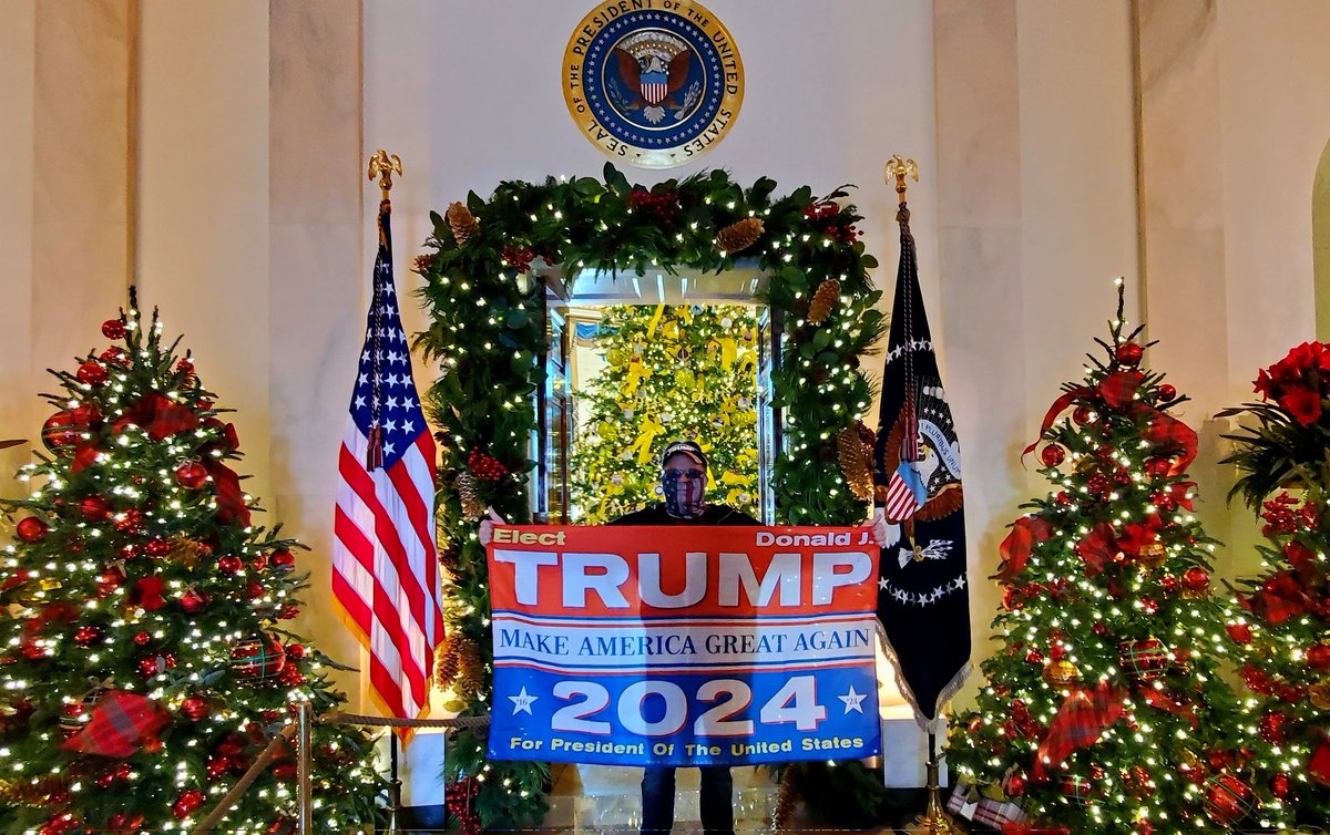 Merry Christmas! From your house, to your house. #TheWhiteHouse #Trump2024