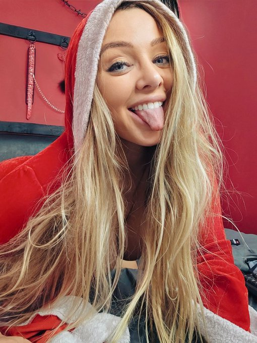 Merry Christmas You Filthy Animals https://t.co/01KQByDpfK