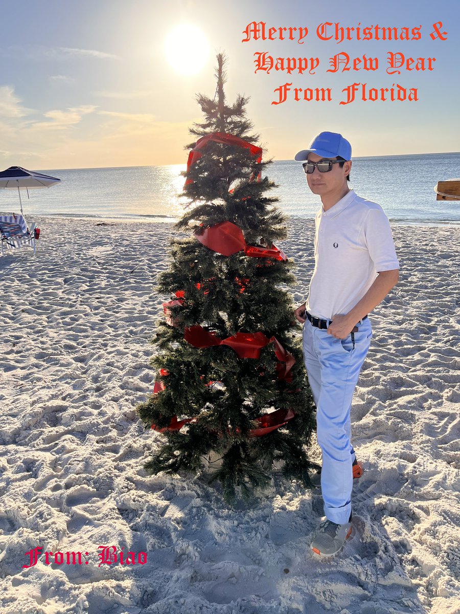 sinobusiness's tweet photo. 🌴🎄 Merry Christmas &amp; Happy New Year from Florida! 🌞🎉

Celebrating with sun and sand, I'm sending warmest wishes to you all! May your season be bright and 2024 full of joy. Cheers to happiness and health in the year ahead! ☀

#MerryChristmas #HappyNewYear #FloridaSunshine https://t.co/VNerEbtRKN