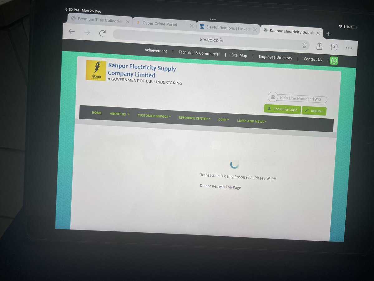 Sachi4E_'s tweet photo. I have been trying to pay my electricity bill for more than 15 days, not able to pay it through APPS neighther through Kesco website. @UPGovt 
@KESCoHQ please look into it, please find my account number - 
33132938. This time please don’t send your goons and harass my family https://t.co/r0m2UfkzbY