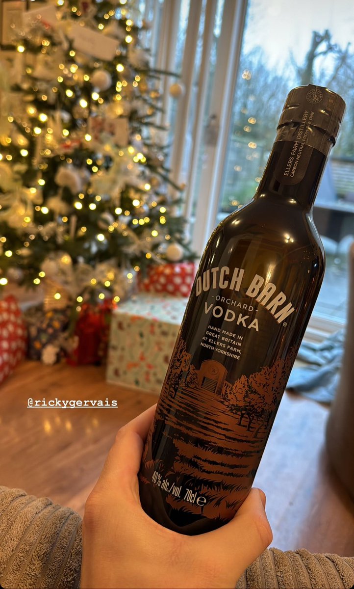 #Armageddon & @DutchBarnVodka_ 🎄 what a Christmas Day treat. Cheers @rickygervais