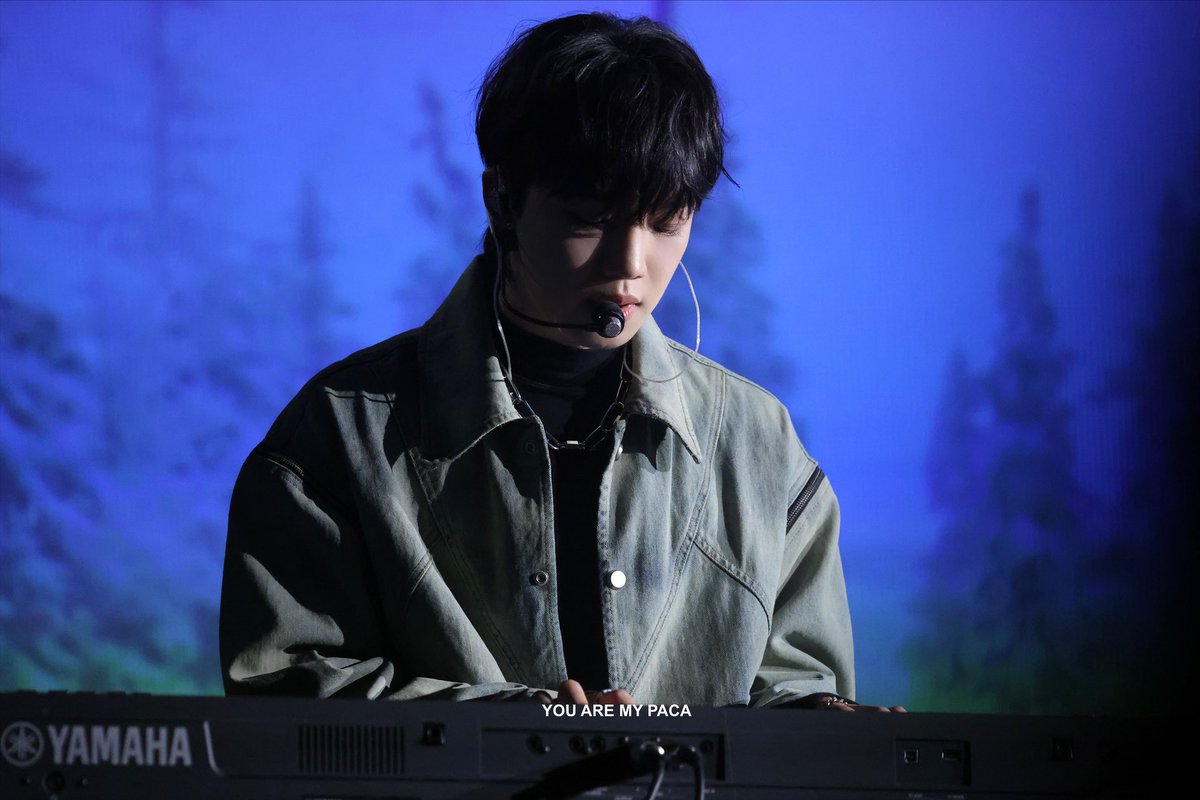YOUAREMYPACA's tweet photo. 231225 BIRTHDAY &amp; CHRISTMAS
 팬콘 프리뷰

2023년에 피아노 키스미 상상도..

#임영민 #LIMYOUNGMIN #ヨンミン
 @LYM_offcl https://t.co/aNK1h2OnLk
