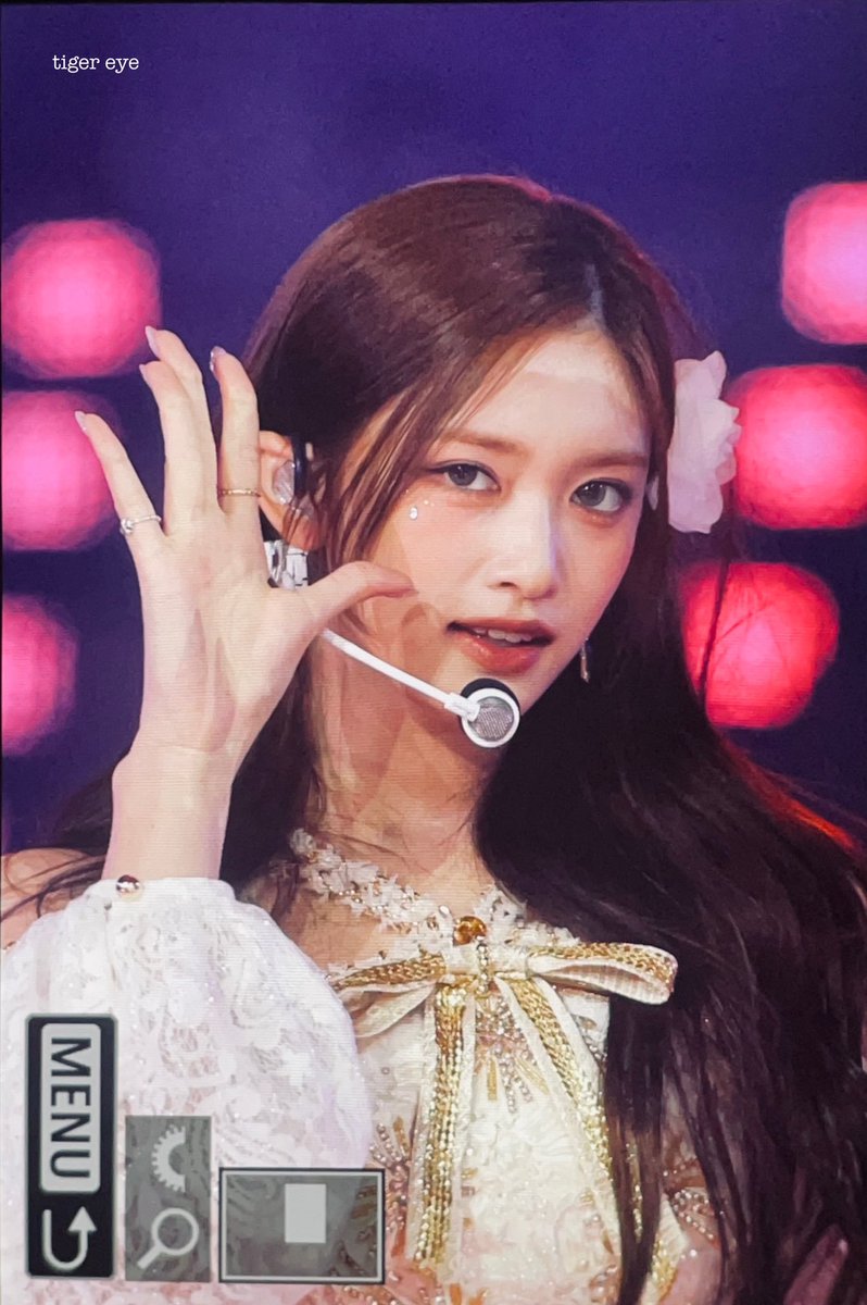 231225 현서 메리쿠리… 🎄
  #아이브 #ive #이서 #イソ #이현서