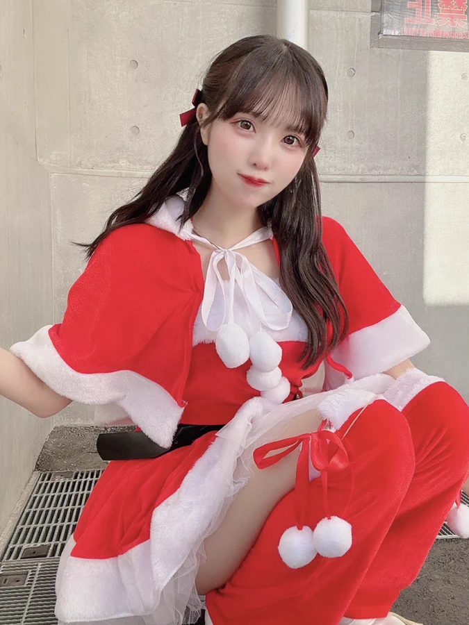 Asian girl Christmas costume