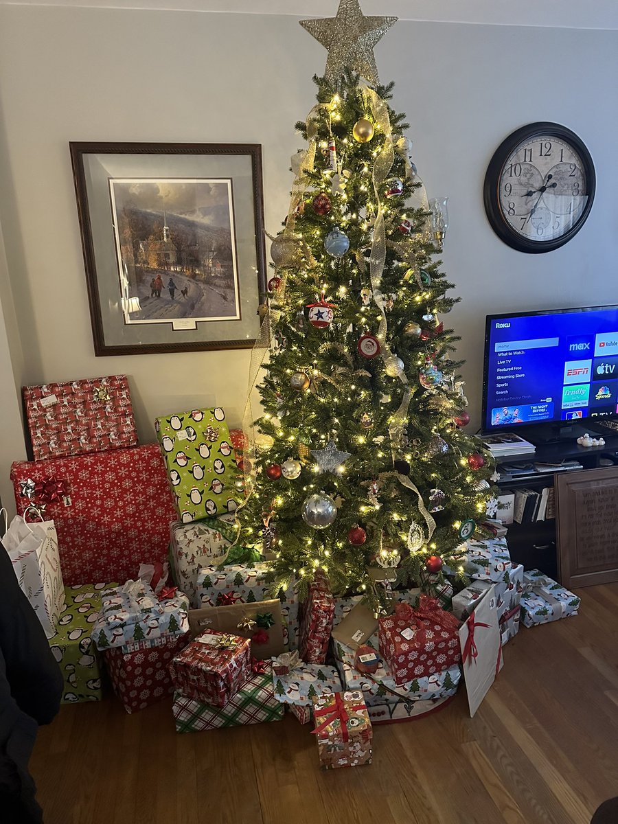 TeachShell's tweet photo. Merry Christmas everyone!! https://t.co/yMD2z0piWd