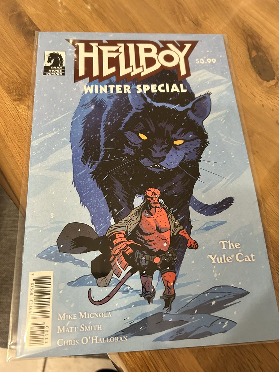 Flowbiwan's tweet photo. @artofmmignola @BarbarianLord @DarkHorseComics @flickeringmyth Got mine https://t.co/V689y5HlJ8