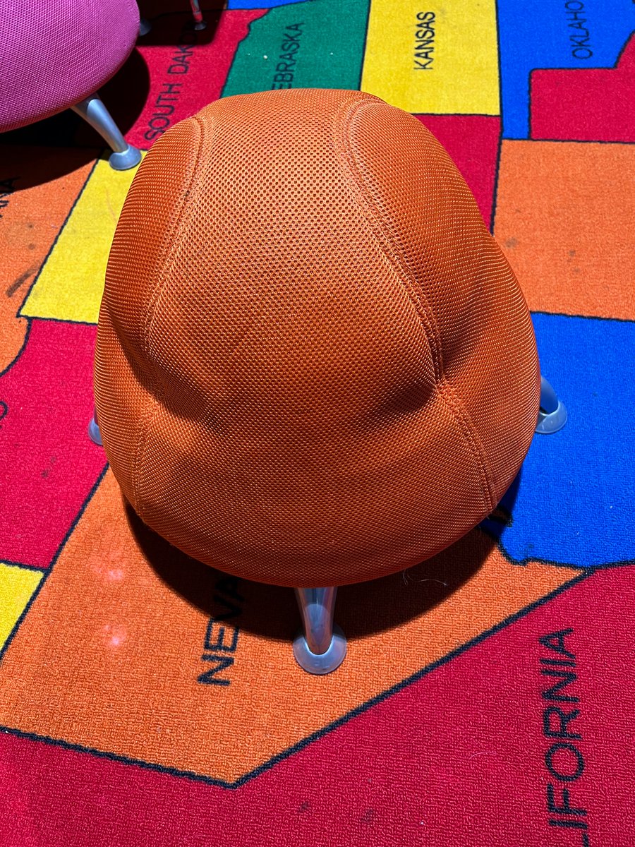 AlexOngOfficial's tweet photo. What’s that? 👍😃
A) #ball
B) #chair
C) #ballchair
D) #real thing
E) #photoShop
@OngDevLab https://t.co/s3wFtwTSEZ