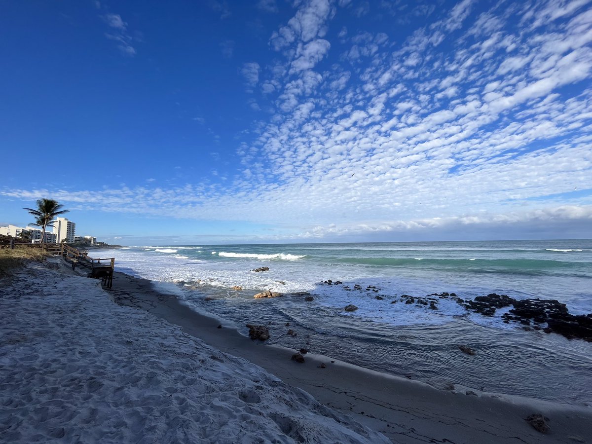 crs354's tweet photo. Coral Cove Jupiter Island
Beach replenishment washed away. https://t.co/w9bFr6aOfW