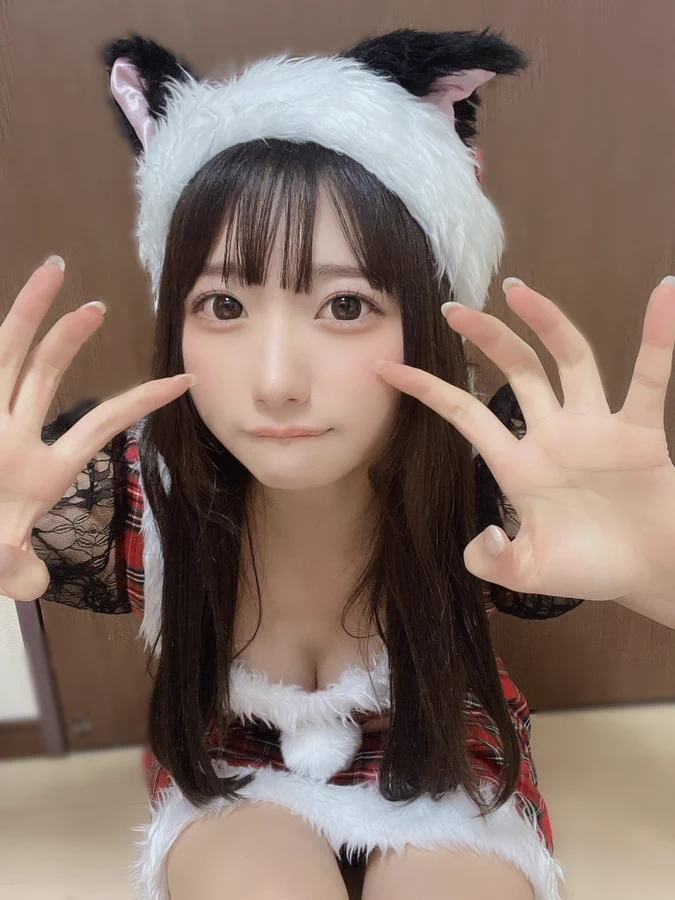 Asian girl Christmas costume