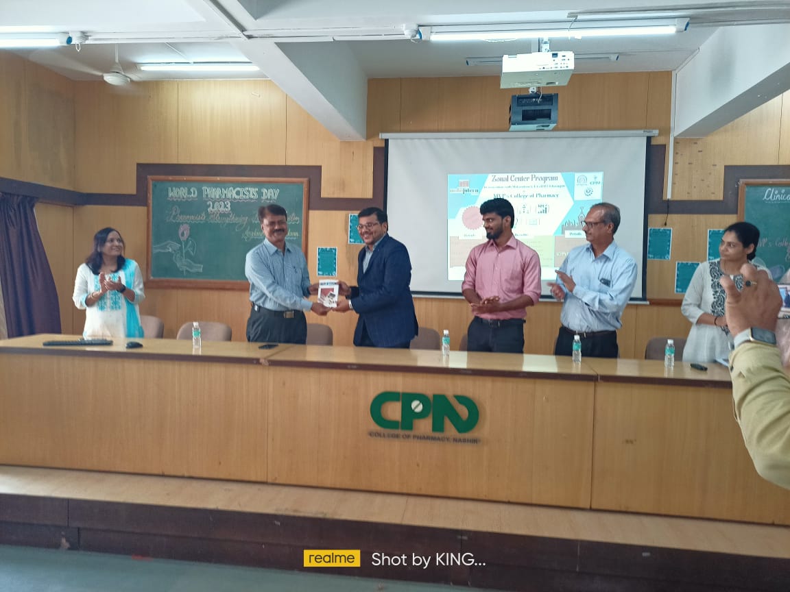 MonikaS86128's tweet photo. 30 hours workshop on "Clinical data management" was organised in M.V.P Samaj's College of Pharmacy in association with E- cell IIT Kharagpur &amp; Makeintern. Thankful to Dr. Vaibhav Gulecha and Mr. Ram for  wonderful sessions. https://t.co/5rBOidnXBK https://t.co/wCfOBhFgvu