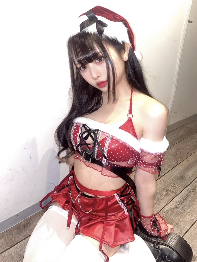 Asian girl Christmas costume