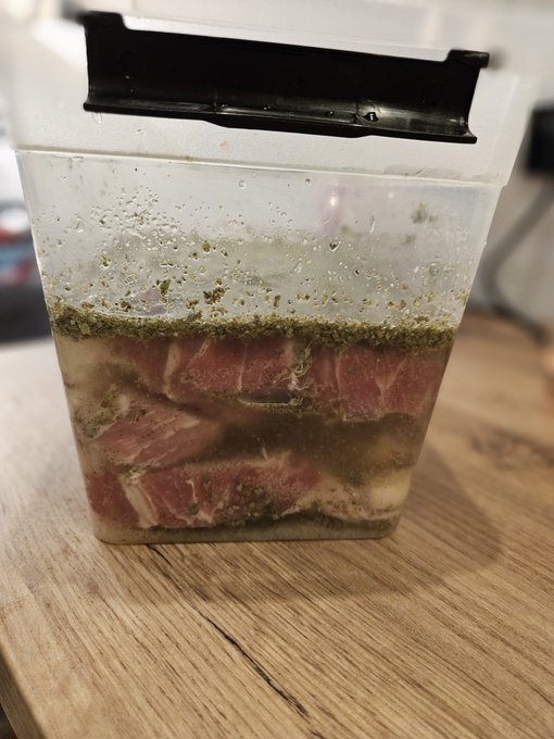 Karkoweczka już czeka na nowy rok😍 https://t.co/x3yoCKO8WO