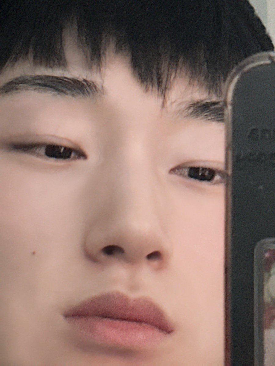 ATEEZofficial's tweet image. [#산] 안광
#ATEEZ #에이티즈