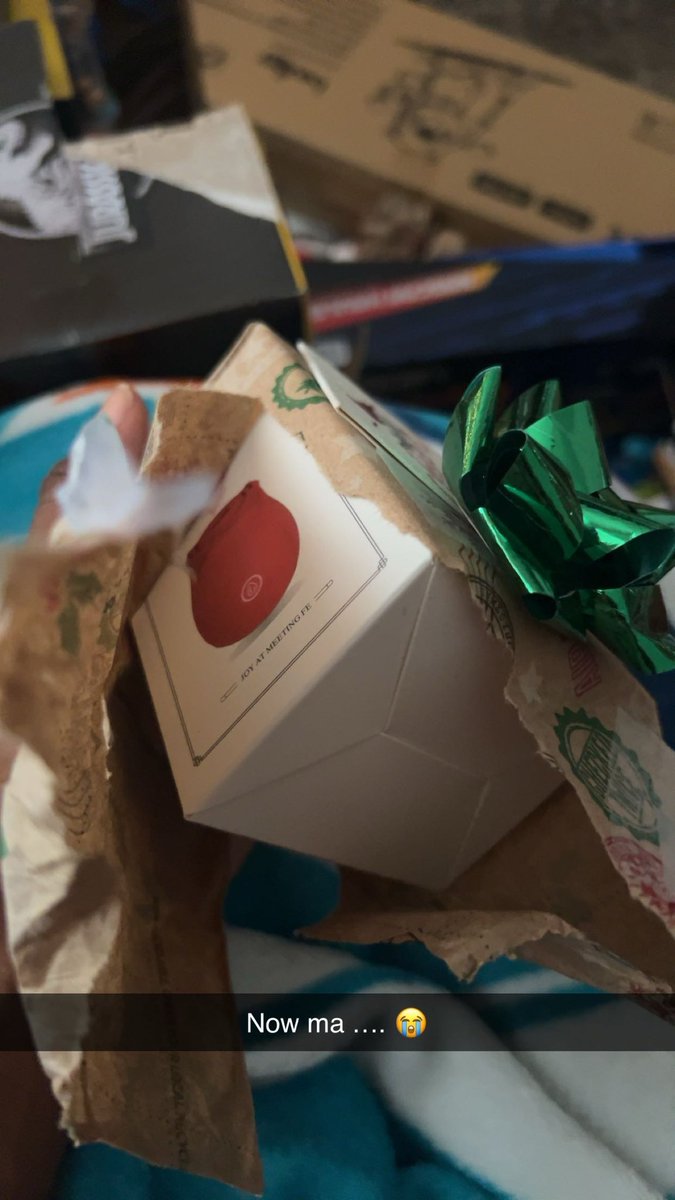 itskajaya's tweet image. Now why my mom got me this 😭