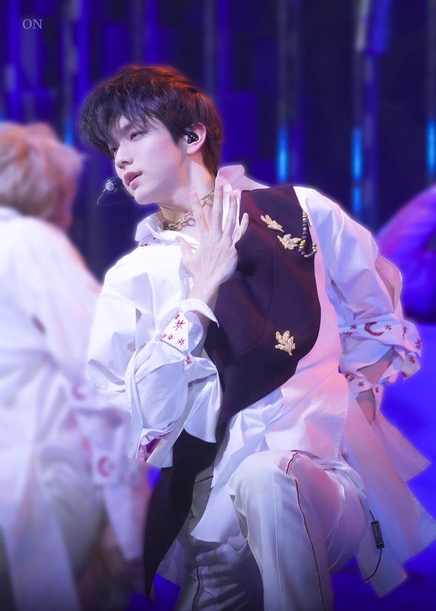 pupbini's tweet photo. 231225 🪽

#수빈 #SOOBIN #スビン
#TXT #TOMORROW_X_TOGETHER https://t.co/aifxztOa4W