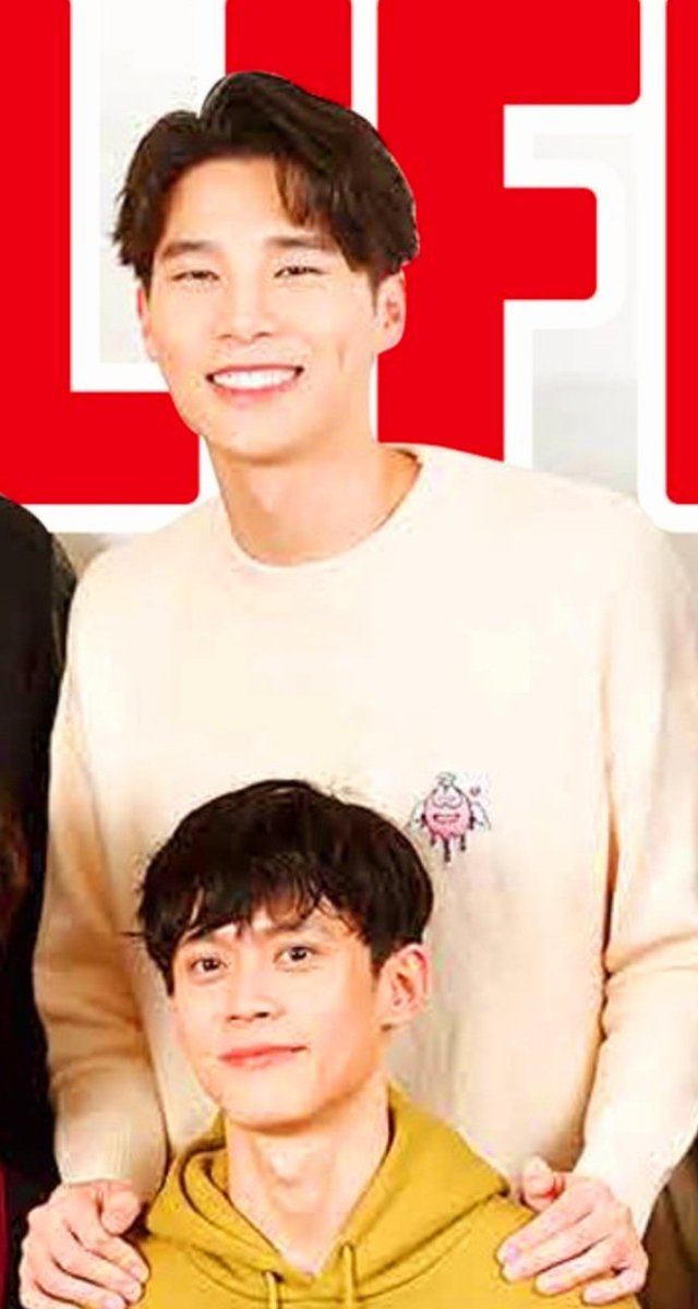 #EnZhi 🐶❤🦊
What you see                       What I see