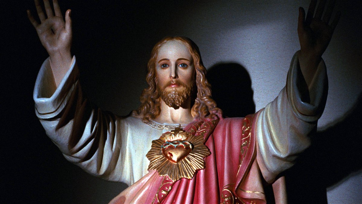 GrindhouseFilm's tweet photo. Merry Christmas!
#GoneWithThePope #GrindhouseReleasing https://t.co/WUygYVqR2U