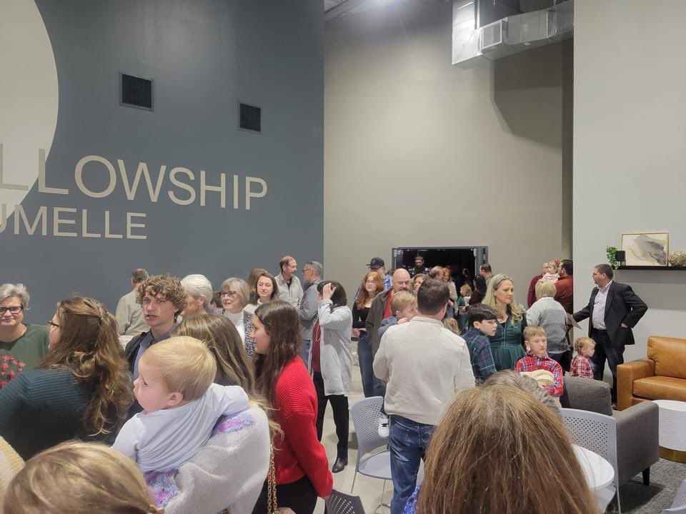 Pastor_MattMo's tweet photo. @edstetzer Our first services in our new building and the Lord doubled our average attendance. May Jesus be magnified! https://t.co/ojmKGQTcJH