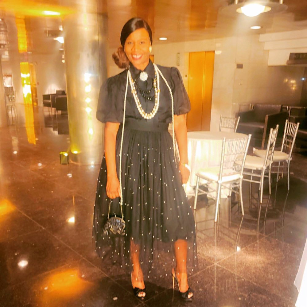 Merry Christmas family! May your day be filled with love, life and laughter! Remember, Jesus is the reason for the season! 👑 #UsGirlsCan