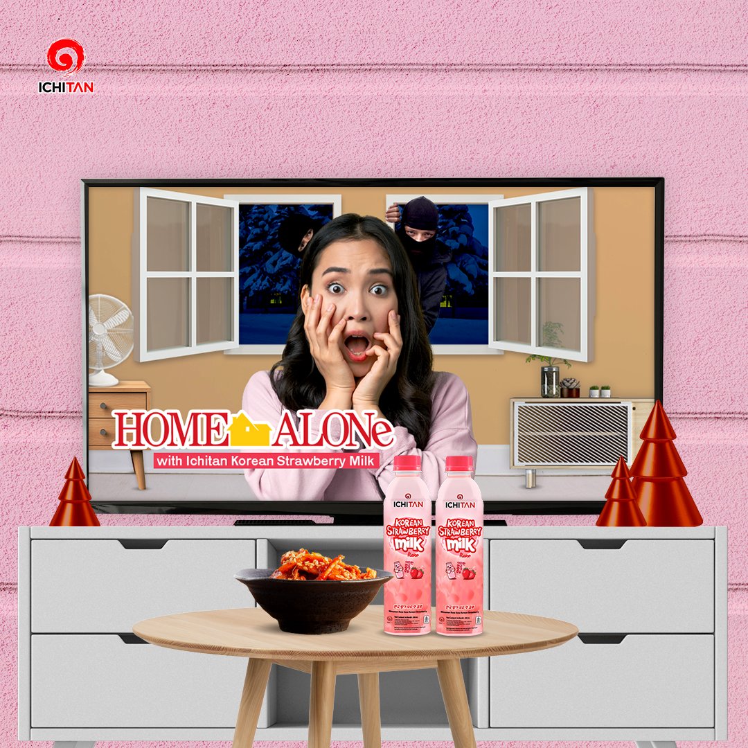 Ichitanindo's tweet photo. Sssst, jangan ganggu dulu ya! 

Lagi marathon film ditemenin Ichitan Korean Strawberry Milk soalnya 😋

#RasaPenuhWarna
#IchitanKoreanMilk
#Ichitan #IchitanIndo https://t.co/Ah7wUfPUKJ