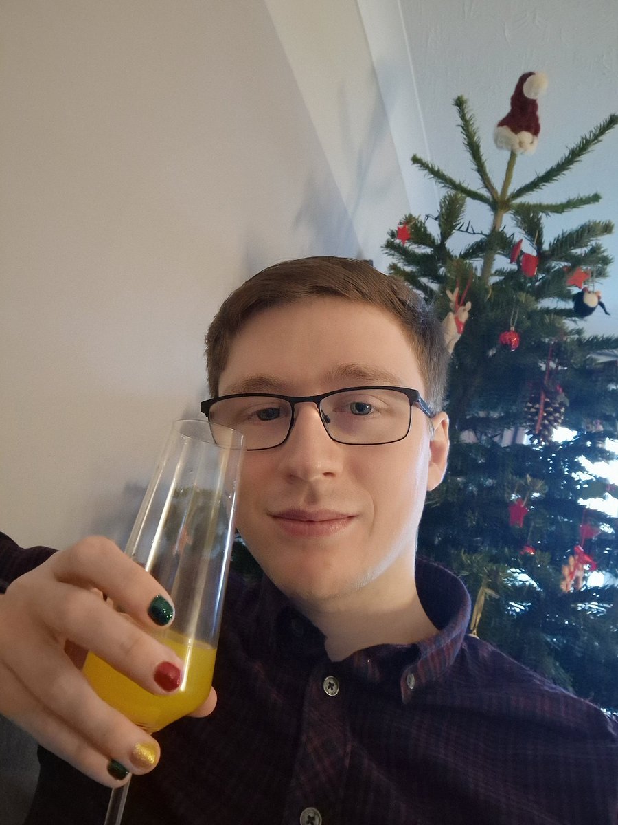 Merry Christmas gamers, hope Santa gives you all good teammates in your soloq next year🎅