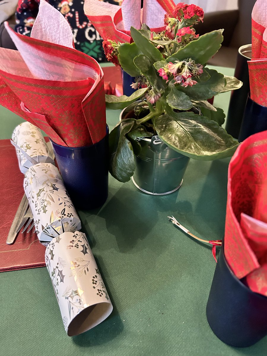 Mum has #dementia and is in a home. We miss her at the family Christmas table so we went to her table at the home . They have made a table for us #kindness #patientcentred what kind and fabulous staff. Thank you to all those working today and looking after those with dementia. Xx