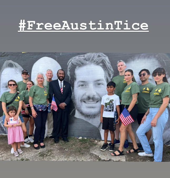 It is hard to conceive of a 12th Christmas without Austin. But here we are. May the holiday bring as much joy and happiness to the Tice family as possible. ⁦@DebraTice⁩ ⁦@MarcATice⁩ #FreeAustinTice #BringThemHome ⁦@POTUS⁩ ⁦@SecBlinken⁩ ⁦@StateSPEHA⁩
