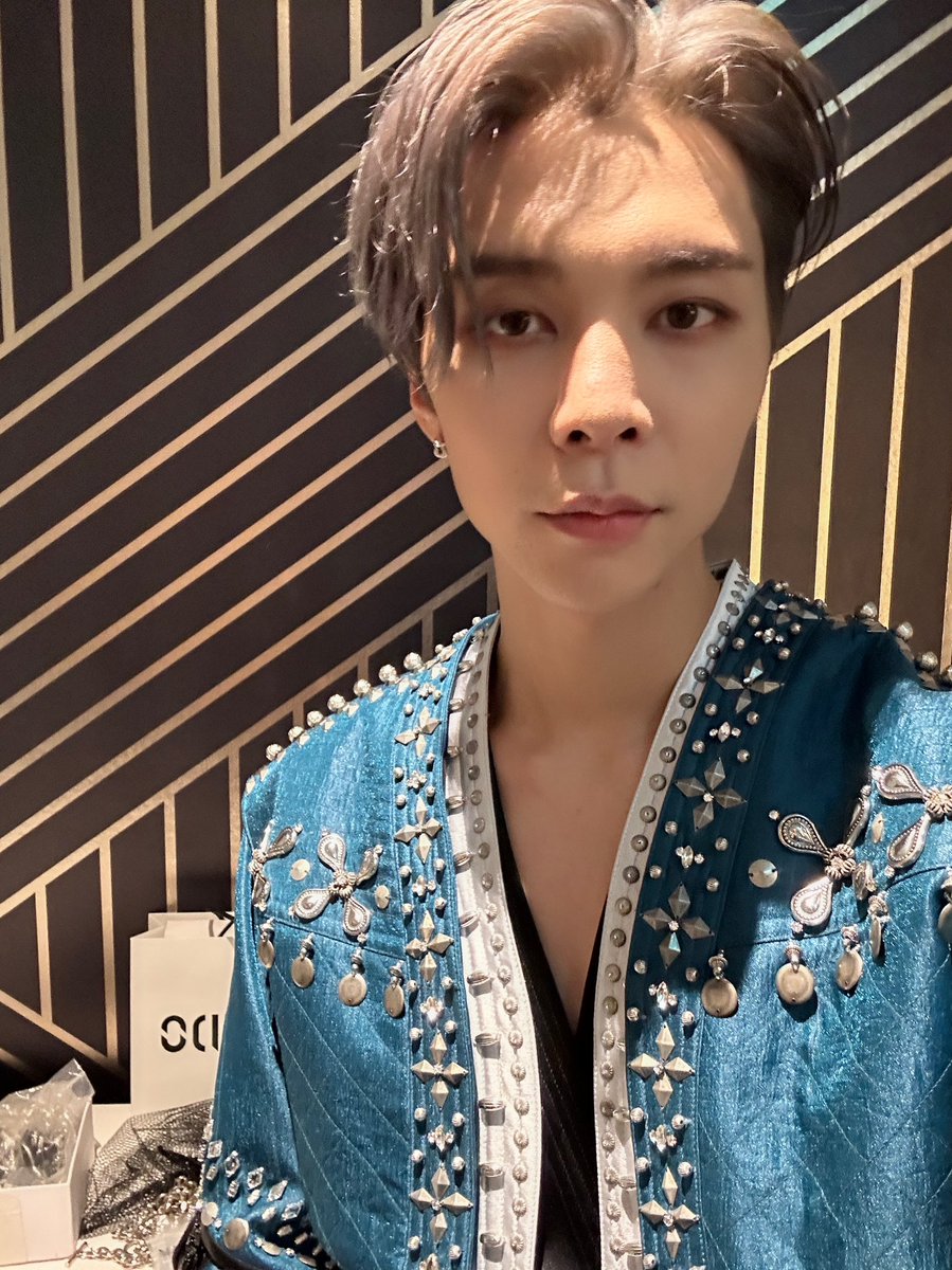 jsuhsource's tweet photo. 231225 - 🐱🫧 💌

I was looking for a photo ㅋㅋㅋㅋ
However... I forgot to take a picture before Be There For Me 
ㅋㅋㅋㅋㅋㅋㅋ https://t.co/VT6UslUPg2