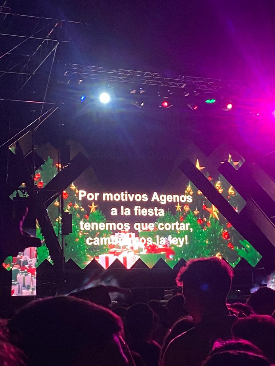que los de navidance devuelvan la plata o que la usen para volver al colegio y aprender a escribir