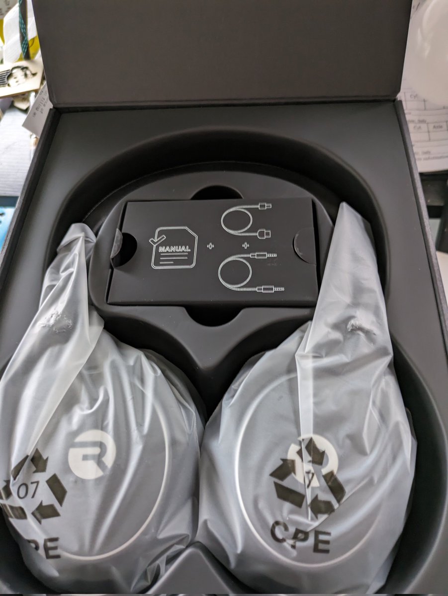 TravisFessler's tweet photo. Got my @rayconglobal noise cancelling headphones for Christmas so I can listen to @TheJimCornette and @GreatBrianLast and no one else. https://t.co/dcrXSo0sk1