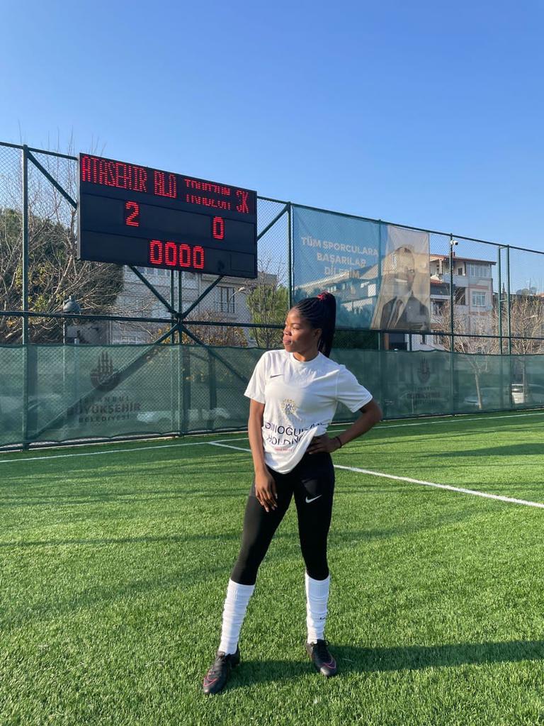 TaiwoLawal_9's tweet photo. Glad to wrap up the year with a goal and assist in the Turkish women's league. What a proud moment for me 💖.
I wish you all a happy festive season as we share important time and moments with loved ones 🇳🇬. #TL9 https://t.co/DloOF36I8u