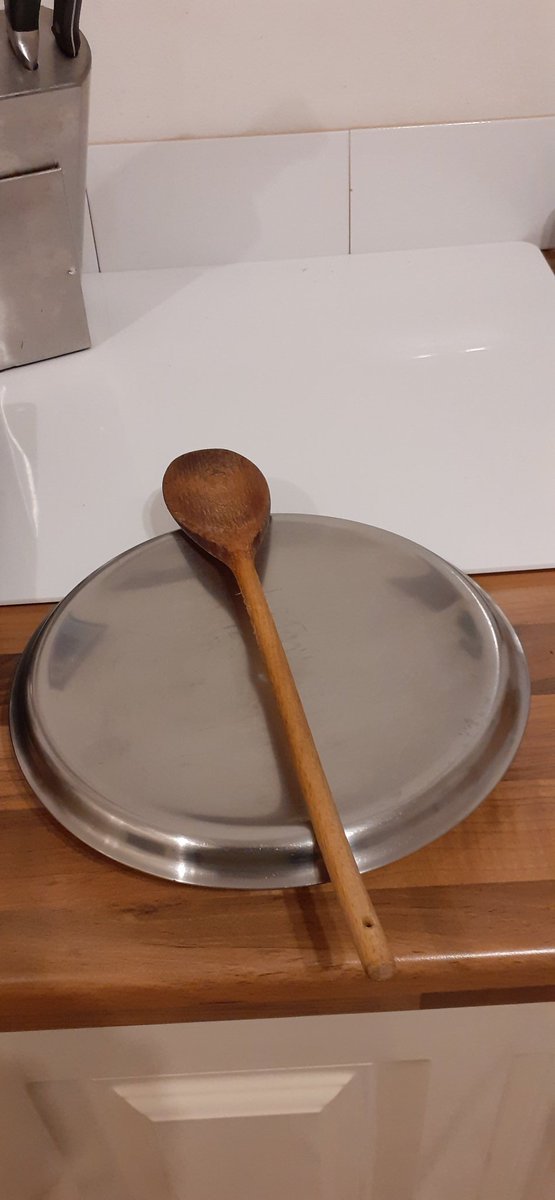 etticocks's tweet photo. @malprin @BoomRadioUK @DavidLloydRADIO @radioriley Loved the show... thank you Malcolm.
I did dance around the table with the pot lid and wooden spoon in homage to #POG
#ItsNotTheSameWithoutYou https://t.co/zt6ZI0CLYY