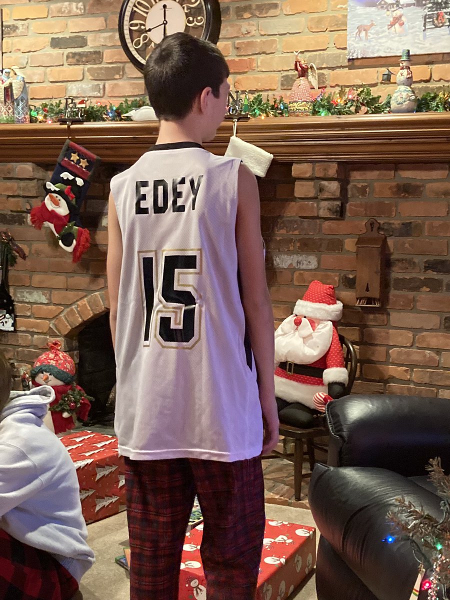 KylePark44's tweet photo. Drew was pumped when he opened his @zach_edey jersey!  He wants to meet him so bad! https://t.co/tGe3p3ORBT
