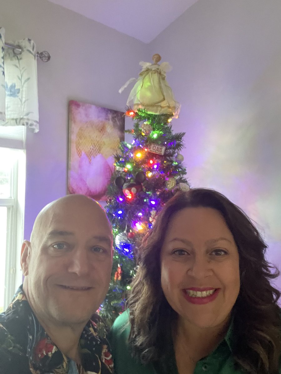 MyersKurt's tweet photo. Merry Christmas Everyone! https://t.co/xACHX0GIR5