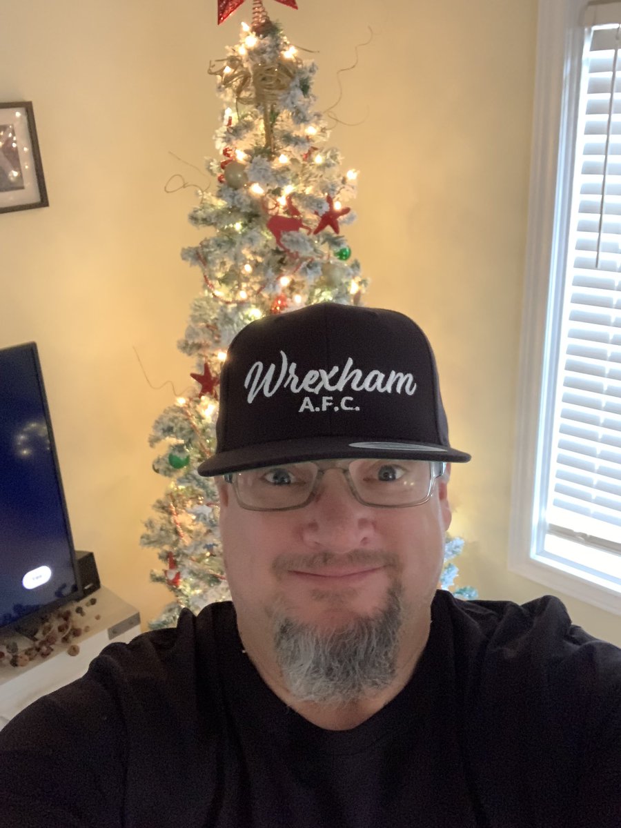 New supporter to the club!!
<a href="/VancityReynolds/">Ryan Reynolds</a> 
<a href="/RMcElhenney/">Rob Mac</a> 
<a href="/Wrexham_AFC/">Wrexham AFC</a>