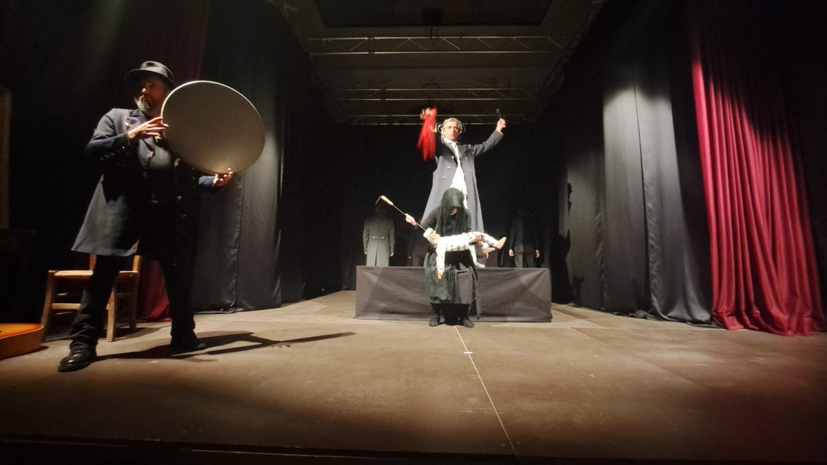 cattivocostume's tweet photo. #BallataPerCappuccia #Cappuccia #DomenicoRea #teatro #cantastorie #musica https://t.co/Cem9oKUj0s
