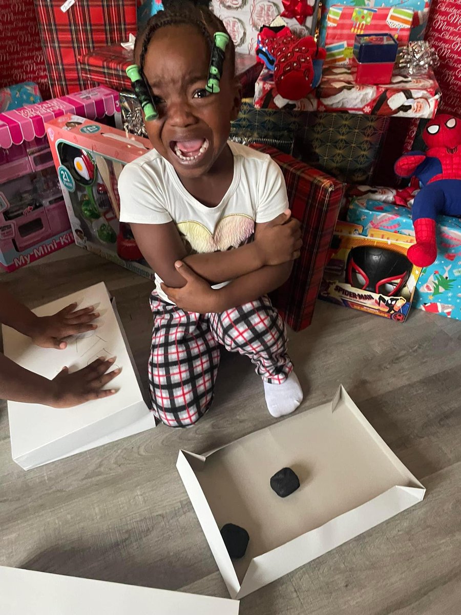 layxsnv's tweet image. omg, y’all wrong 😭