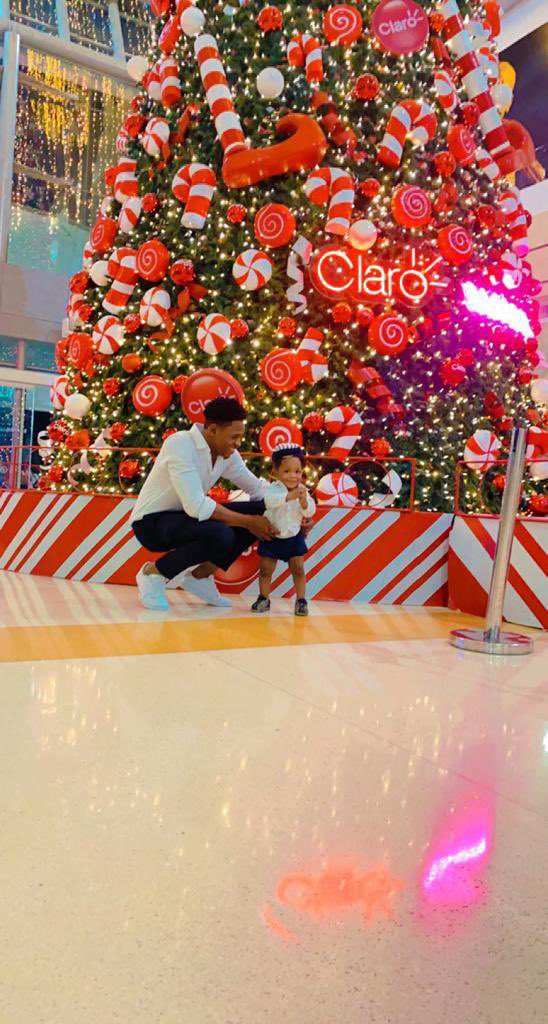 given_official1's tweet photo. Christmas pictures thread? https://t.co/V6DGbHfD0E