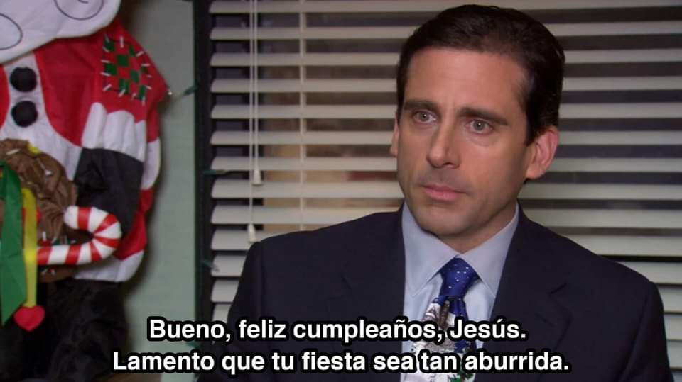 Yo vestido de gala sentado en la sala de mi casa toda la noche. 
 
#theoffice #navidad #feliznavidad